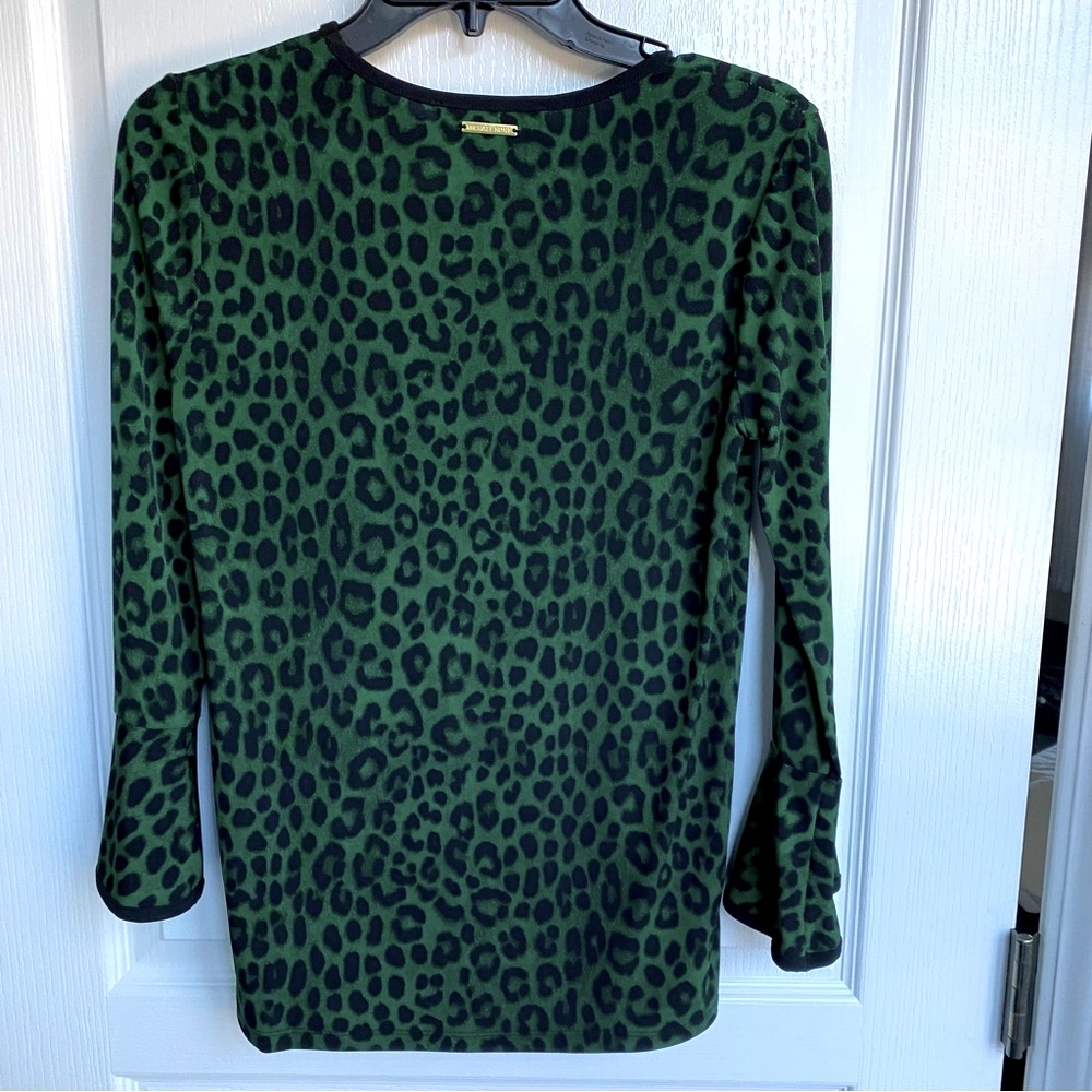 NWT Michael Michael Kors Top Shirt Moss Green Cheetah Print Bell Sleeves Sz XS - Picture 9 of 16